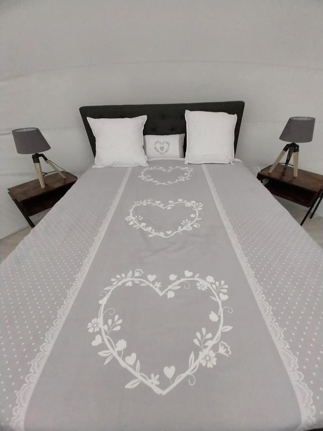 La Bubble Hotel La Salvetat-Peyrales ภายนอก รูปภาพ